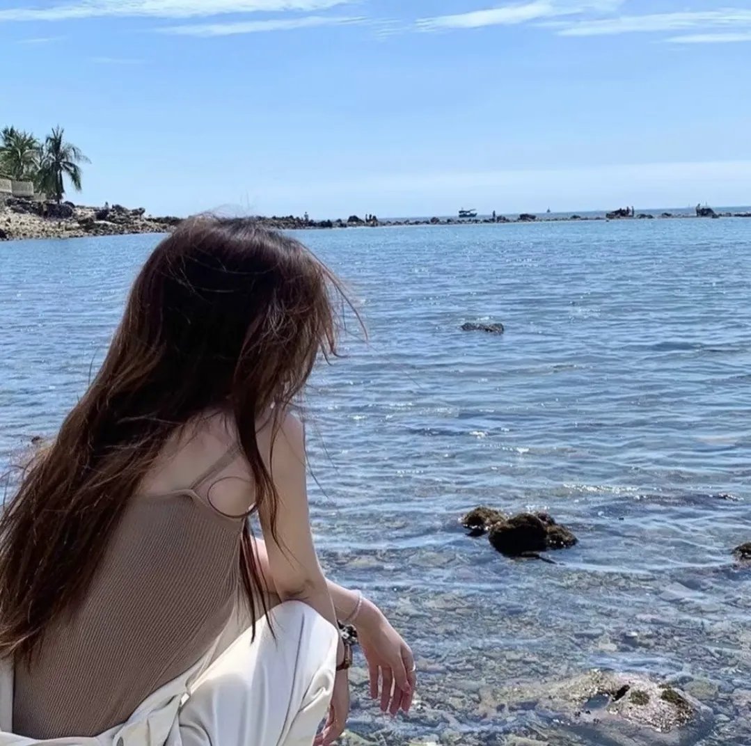 嘲笑的淑女